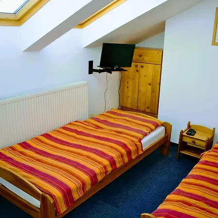 Zencuch Vendégház Felsősom